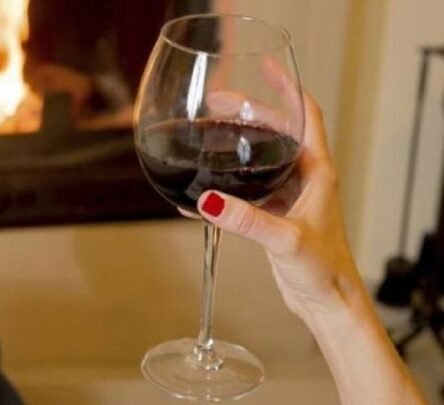 Ποτήρι κόκκινου κρασιού