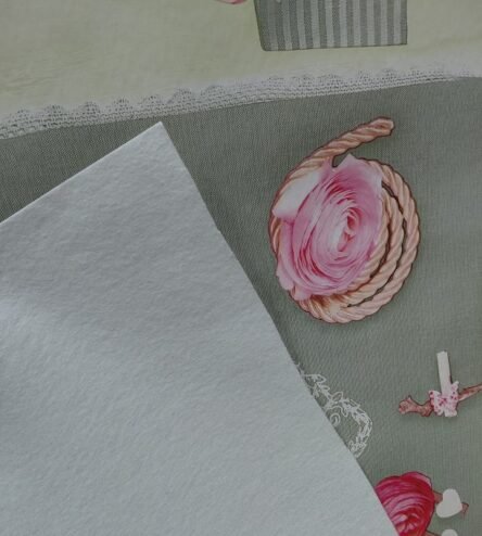 Μουσαμάς τραπεζίου με το μέτρο