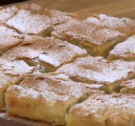 Σέσουλα μπουγάτσας