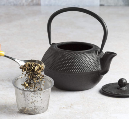 Τσαγιέρα μαντεμένια μαύρη 1200 ml