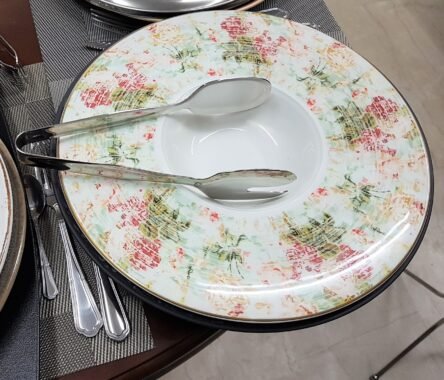 Λαβίδα σαλάτας