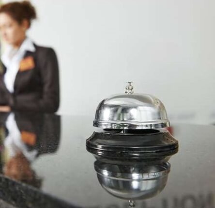 Κουδούνι reception