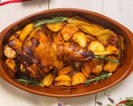 Γάστρα πορσελάνης 38χ23χ16 