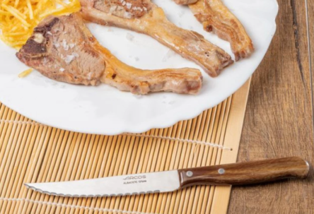 Μαχαίρι πριονωτό  Arcos 10 εκ