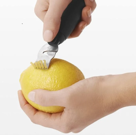 Εργαλείο για ξύσμα λεμονιού